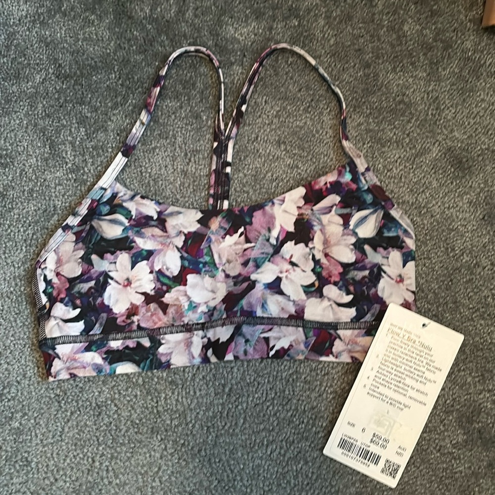 NWT lululemon flow y bra